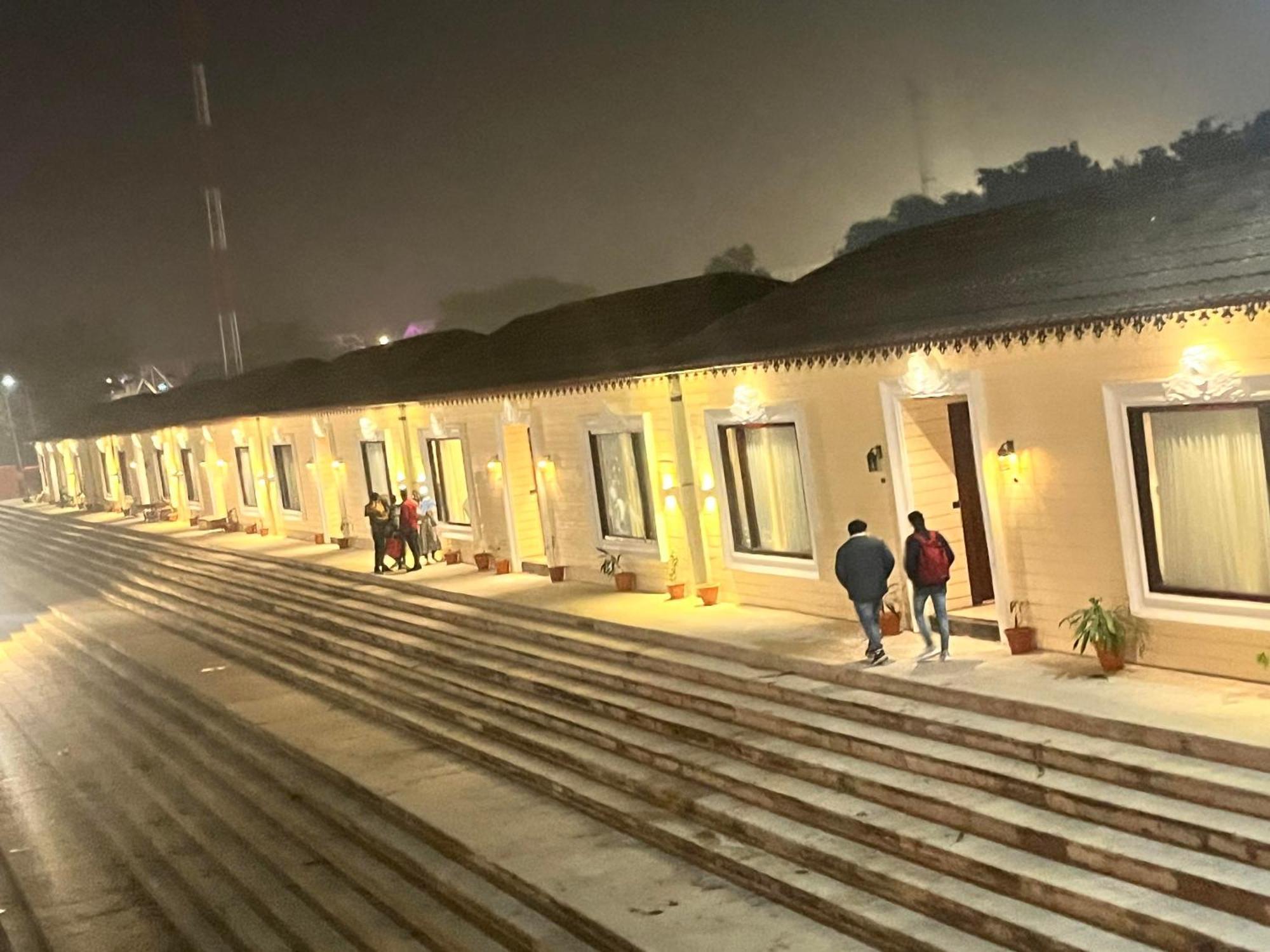 Ayodhya Haat Luxury Cottages Exterior foto